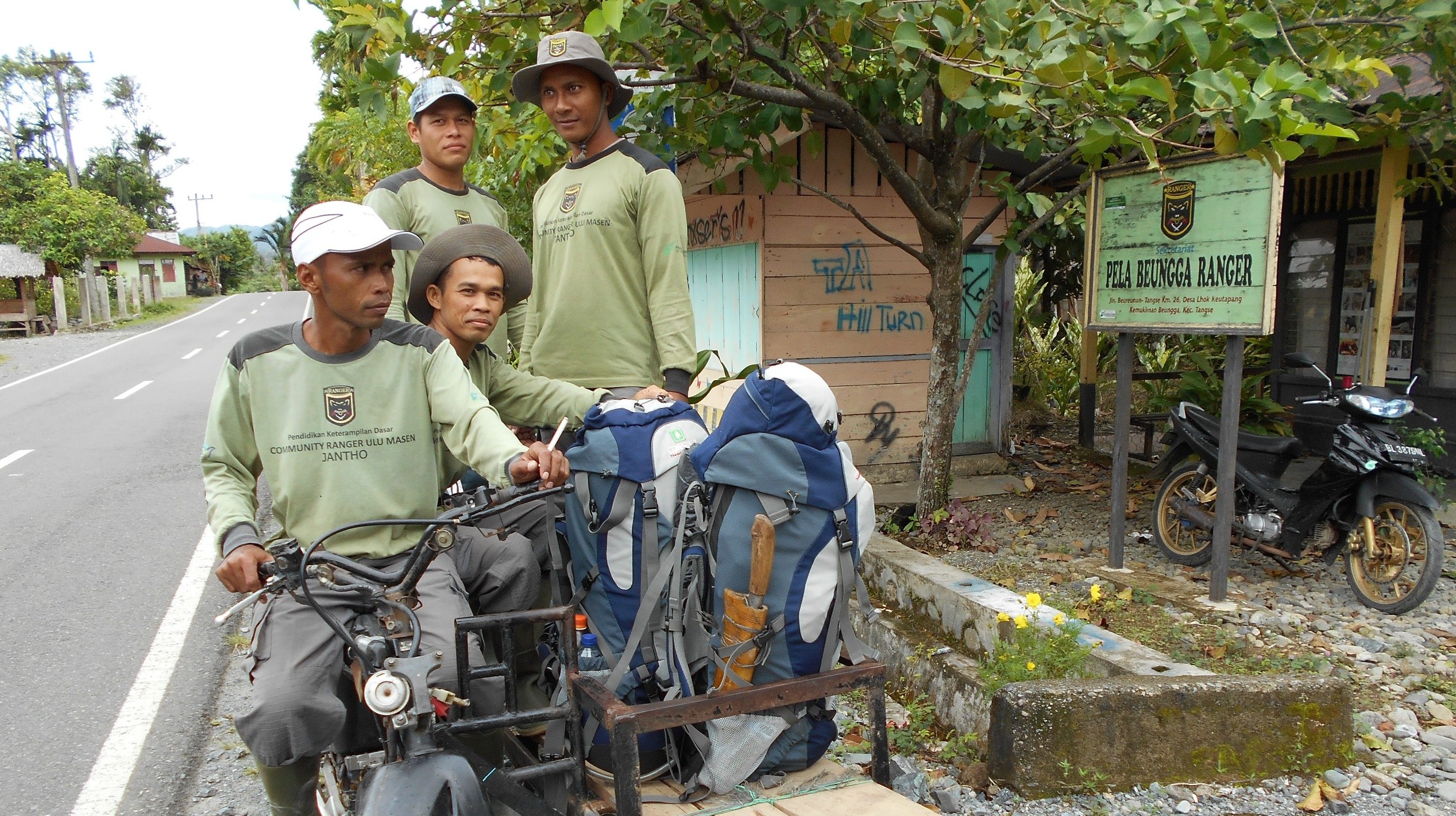 blog Pela Beungga Ranger Leaving for Patrol &#8211; Sept 2014