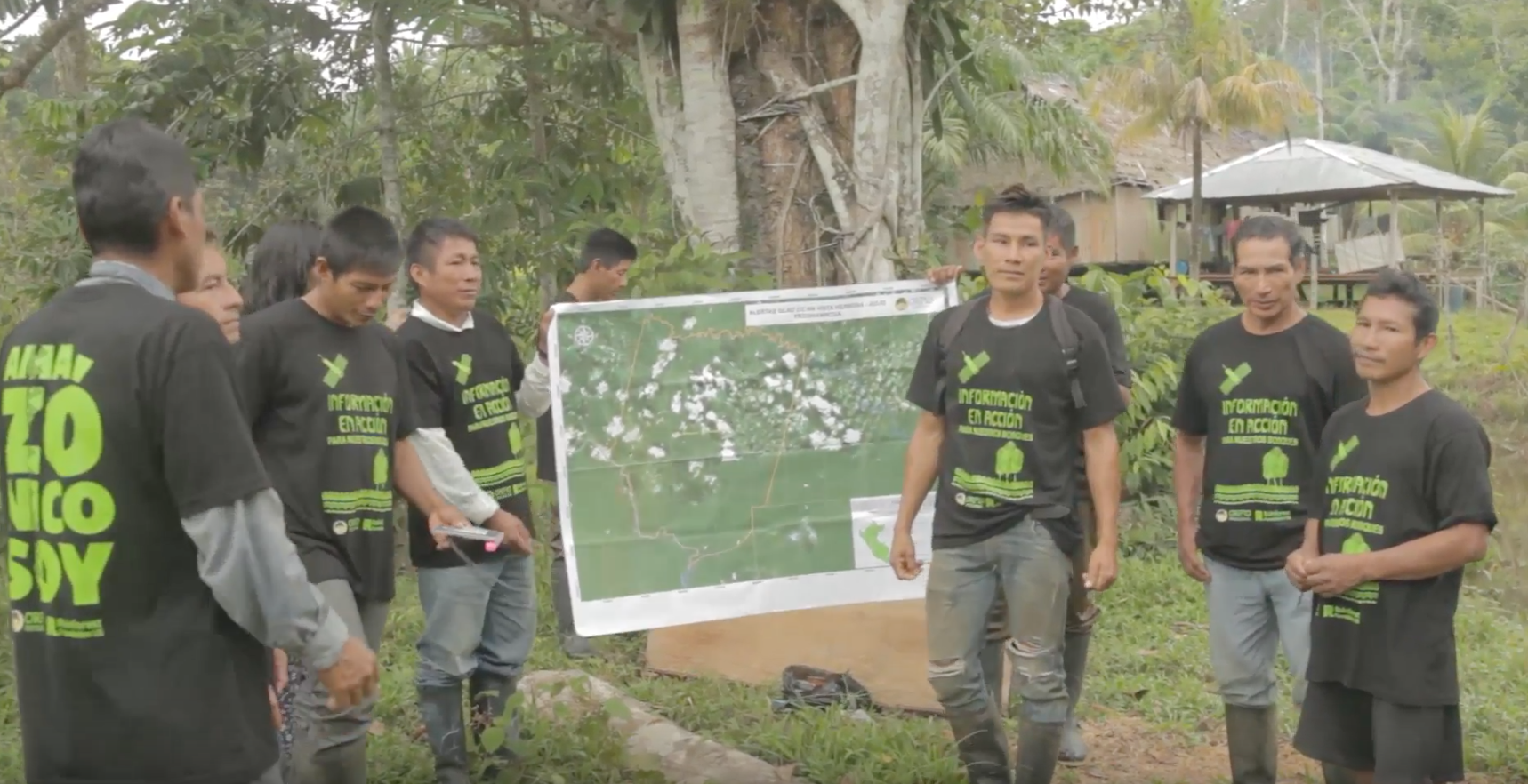 https://content.globalforestwatch.org/wp-content/uploads/2019/10/RFUS-Loreto-Napo-monitores-programando-patrujalle.png